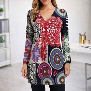 Vintage V-Neck Tunic/Sweater Dress – Size S – Bold Graphic Knit